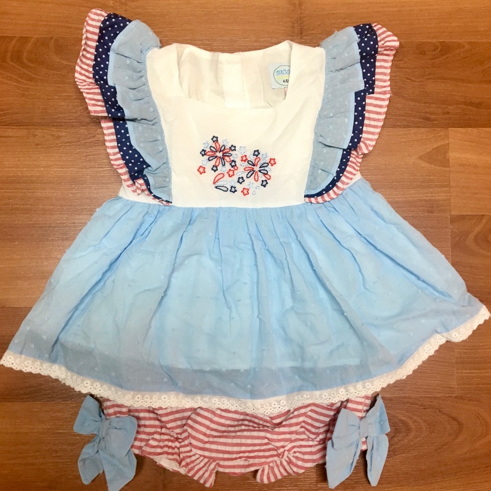 Darling fireworks outfit just in time for the 4th